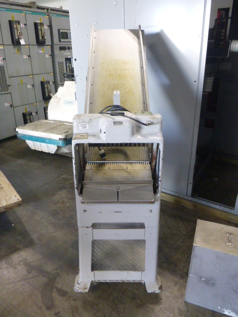 lot 37 image: Oliver Bread Slicer