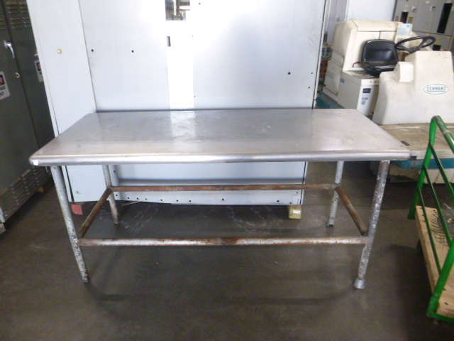 lot 42 image: Stainless Steel Table