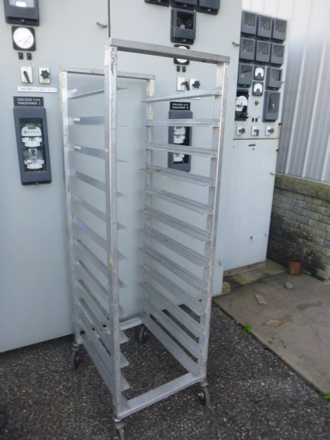 lot 54 image: Sheet Pan Cart