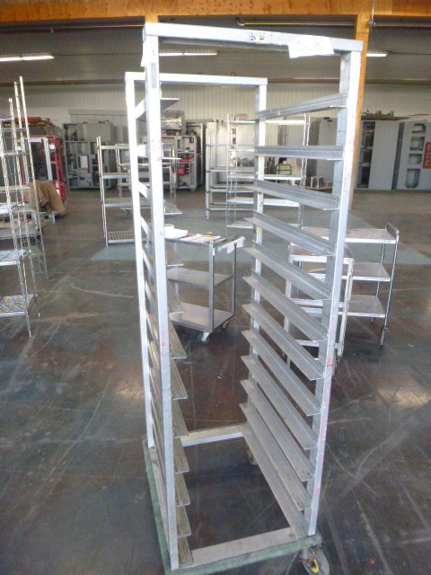 lot 58 image: Sheet Pan Cart