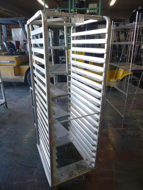lot 61 image: Sheet Pan Cart