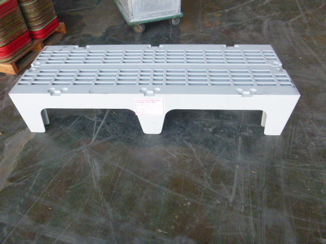 lot 66 image: Cambro Dunnage Rack
