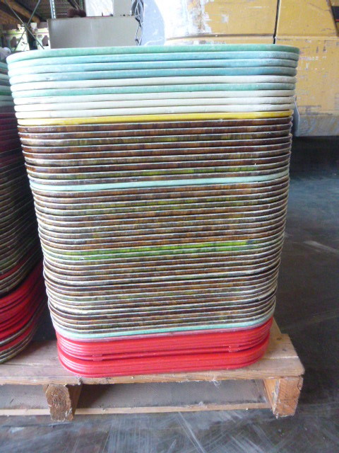 lot 78 image: Trays