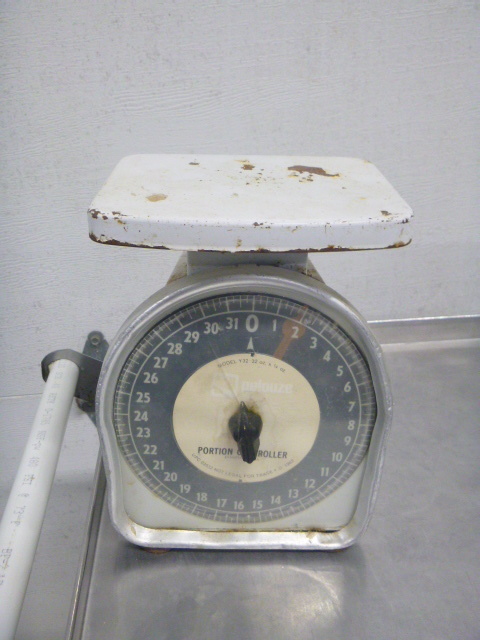 lot 100 image: Pelouze Portion Controller Scale