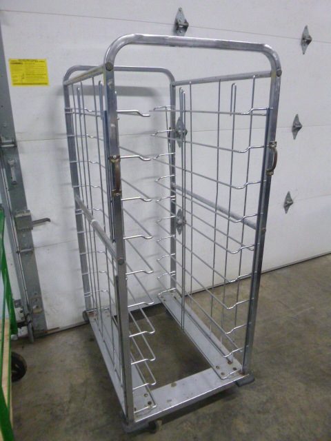lot 124 image: Food Tray Cart