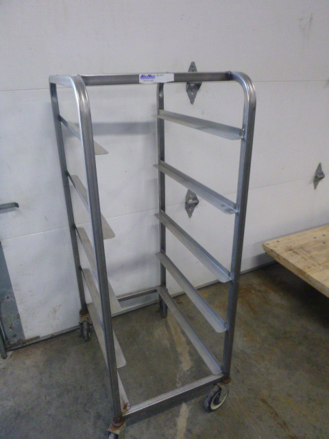 lot 143 image: Steam Pan Cart