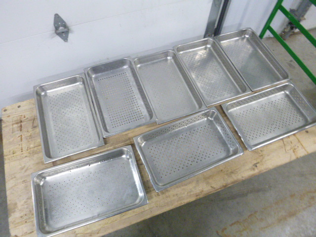 lot 172 image: 8 Steam Table Strainer Pans