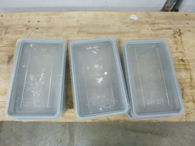 lot 194 image: 18 Full Size Steam Pan Covers
