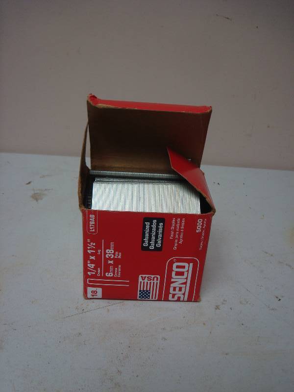 Box Of Senco 18ga Staples