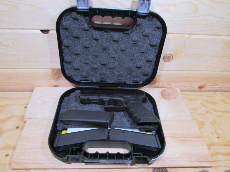 lot 9 image: Glock G22 Gen 3 Semi-auto Pistol