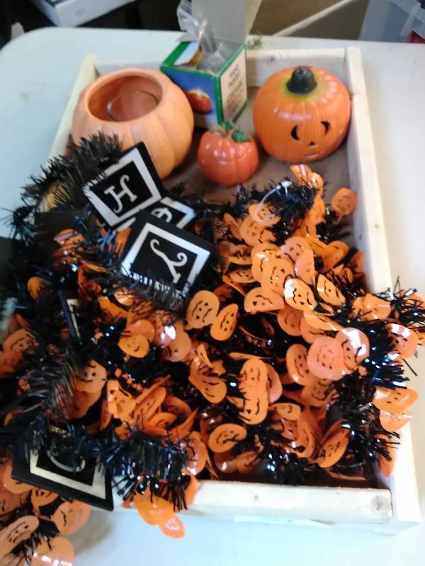 lot 24 image: Halloween