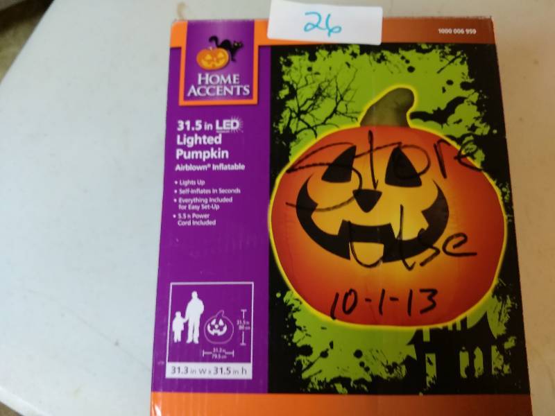 lot 26 image: Halloween