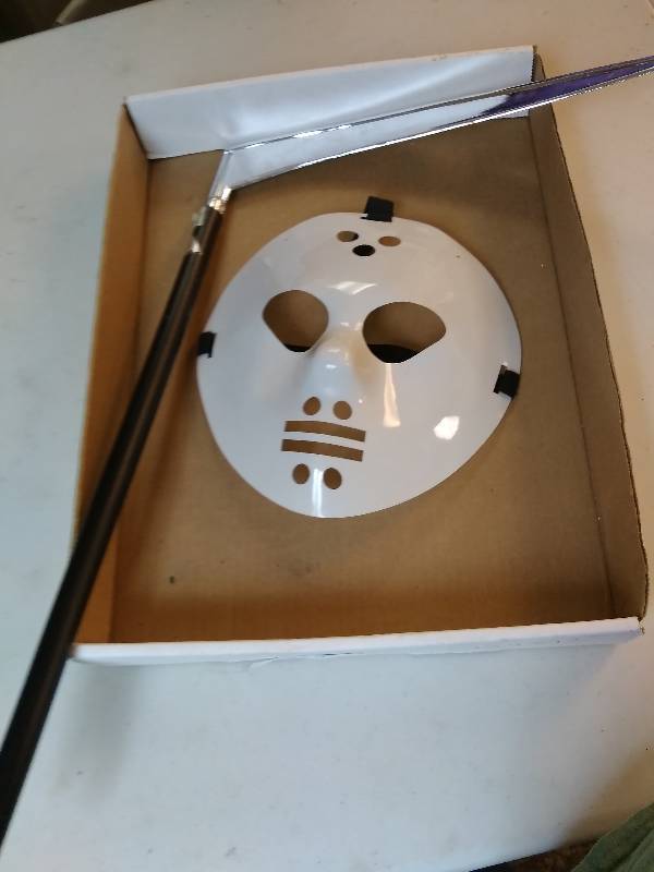 lot 32 image: Halloween