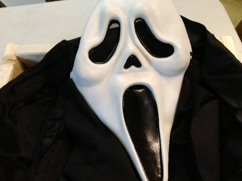 lot 61 image: Halloween