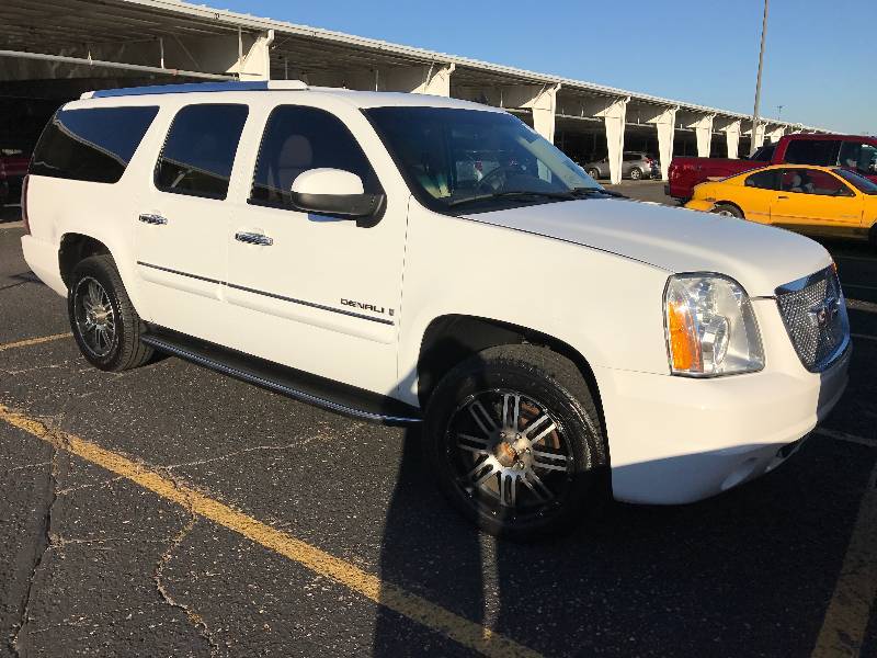 2007 GMC Yukon Denali AWD