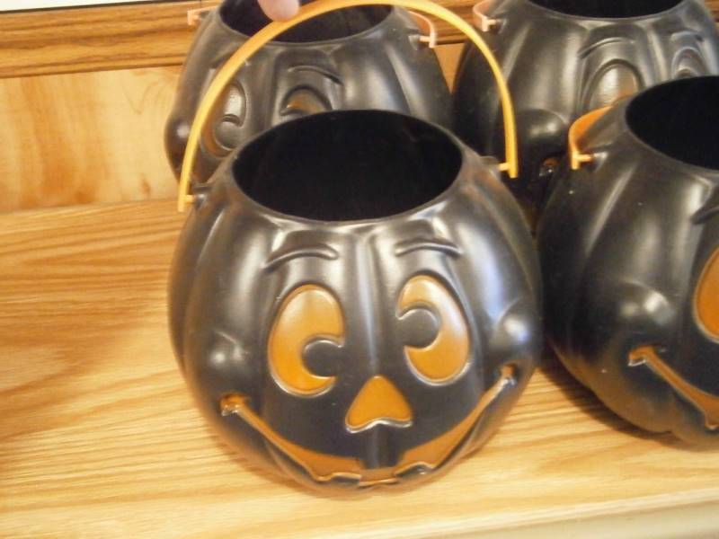 (6) Vintage Halloween Candy Buckets