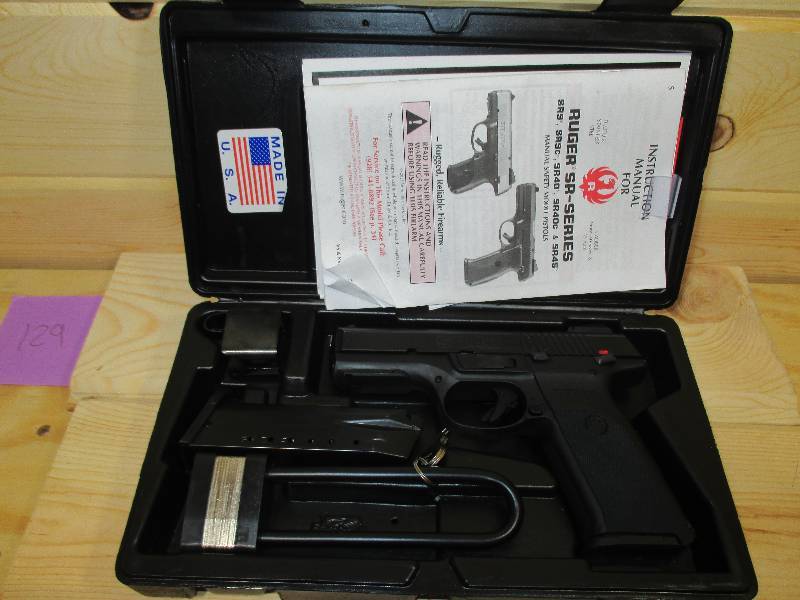 Ruger SR-40 Semi-auto pistol