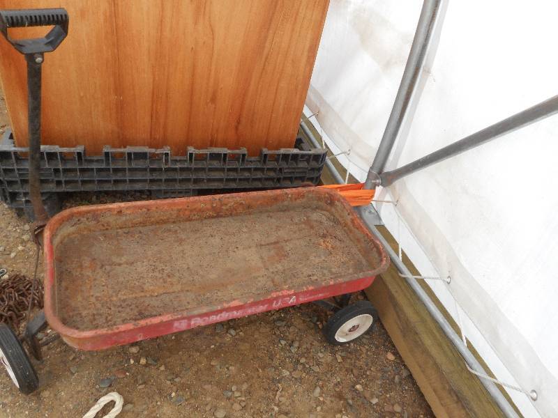 lot 52 image: ROAD MASTER WAGON