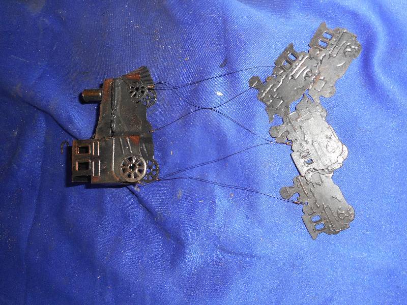 lot 70 image: VINTAGE TRAIN WIND CHIME