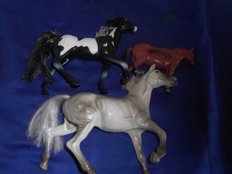 lot 110 image: 3 TOY HORSES