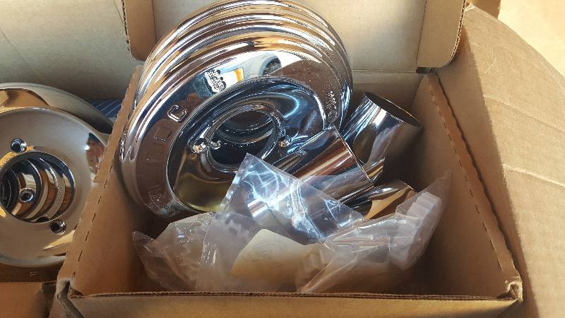 3 Bathtub faucet plates, handle piece and spacer