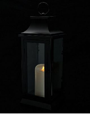 lot 23 image: Luminara 19 Heritage Indoor Outdoor Lantern with Flameless Candle & Remote