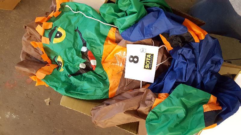 lot 8 image: 6ft. Inflatable Rotating Witches Cauldron