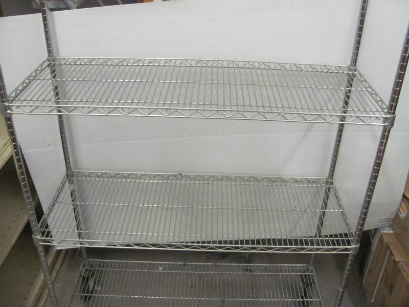 lot 6 image: Racks & Shelving