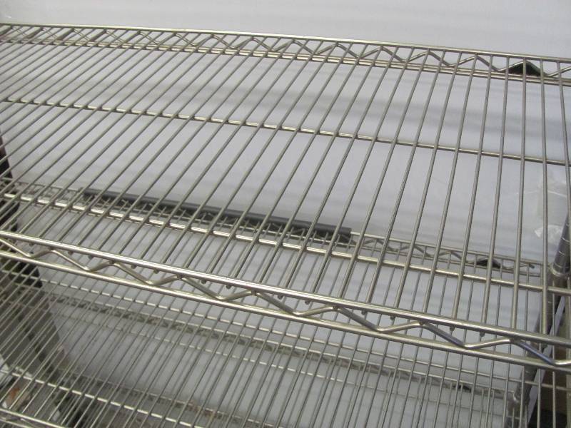 lot 10 image: Racks & Shelving