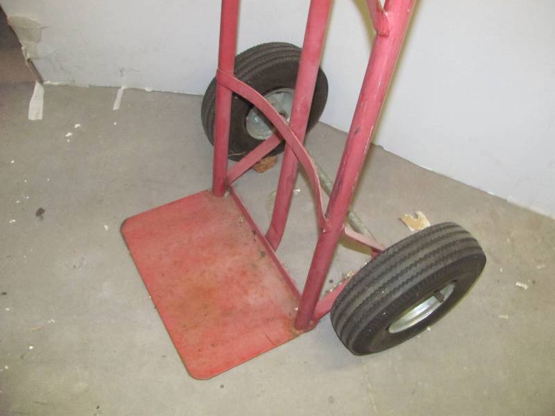 lot 13 image: 2-Wheel Carts