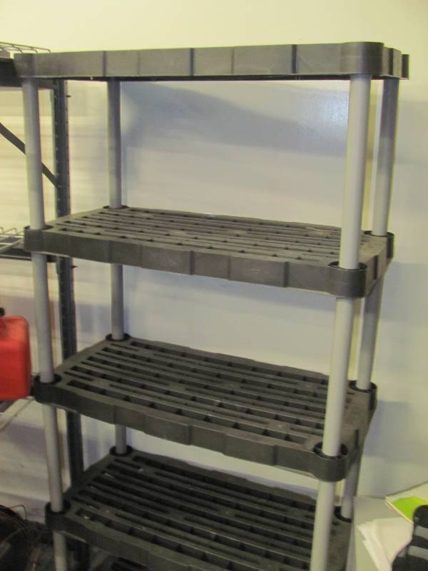 lot 15 image: Racks & Shelving