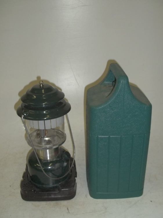 lot 22 image: Coleman lantern adjustable mantle dated May 1986 with case