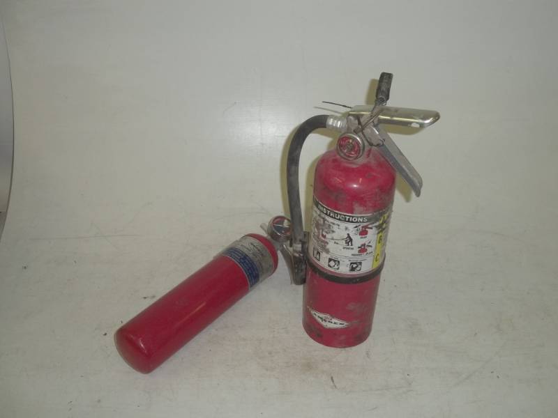 lot 29 image: 2 fire extinguishers one fully charged