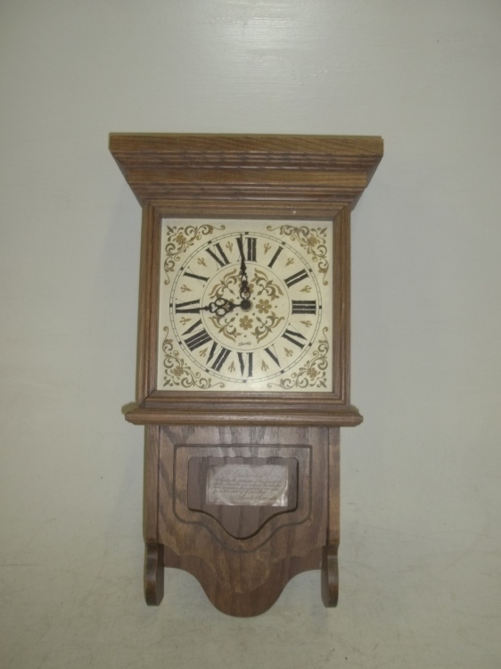 lot 48 image: Spartas wall clock 10 x 22