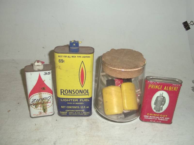 lot 84 image: Vintage tobacco and smoking supplies
