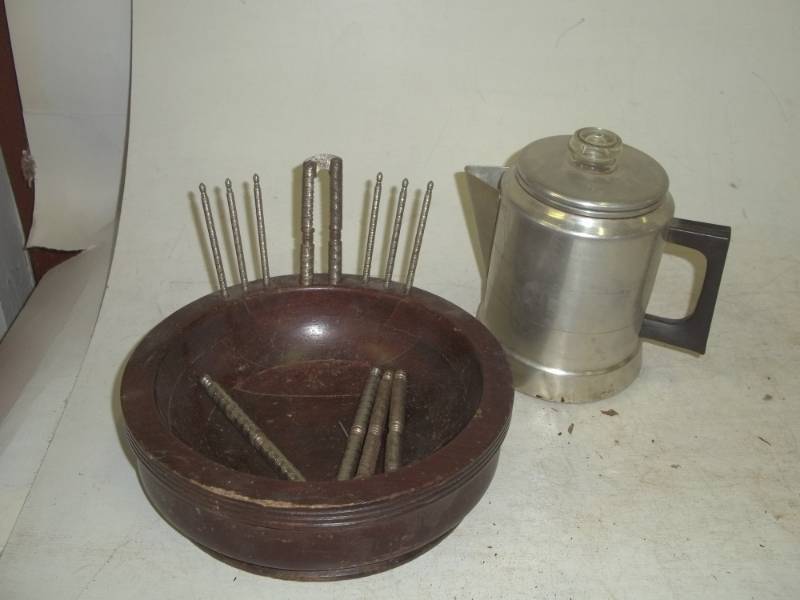 lot 85 image: Vintage percolating coffee pot and nutcracker set