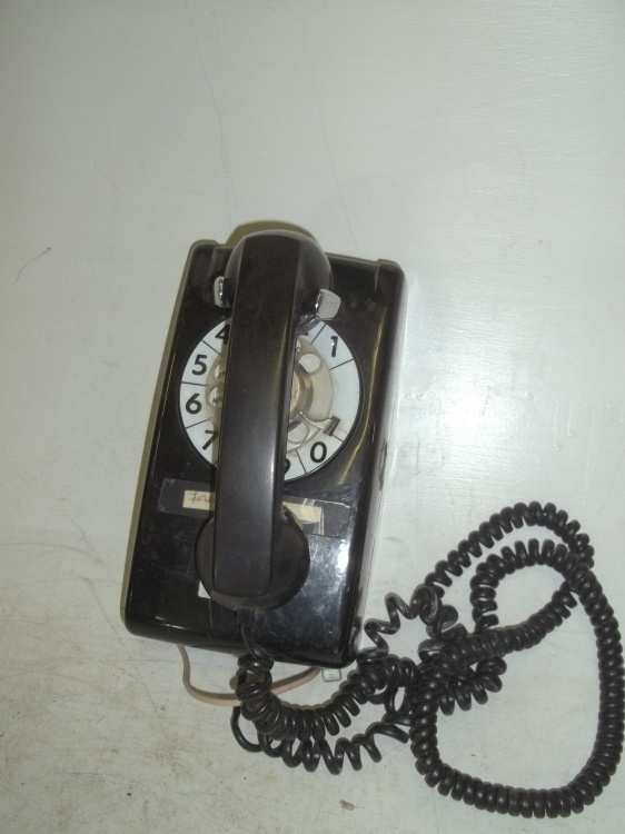 lot 94 image: Vintage western electric rotary phone
