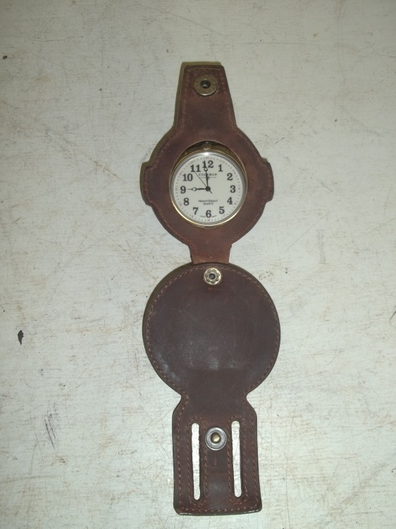 lot 107 image: Coleman camping pocket watch