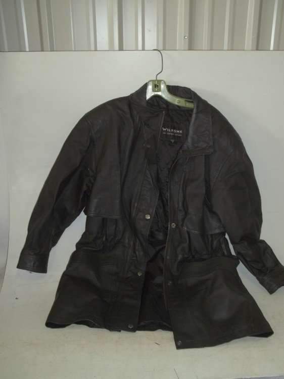 lot 134 image: Medium leather jacket