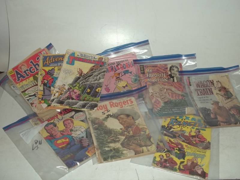 lot 143 image: Vintage Comic books Lone Ranger, Roy Rogers and many more