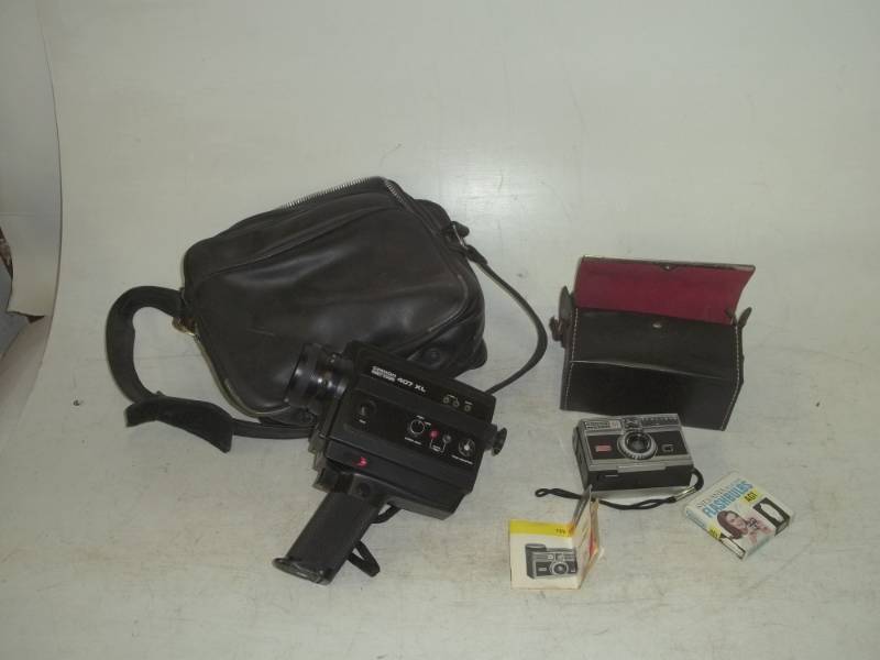 lot 146 image: Chinan film camera and Kodak 400 camera with cases