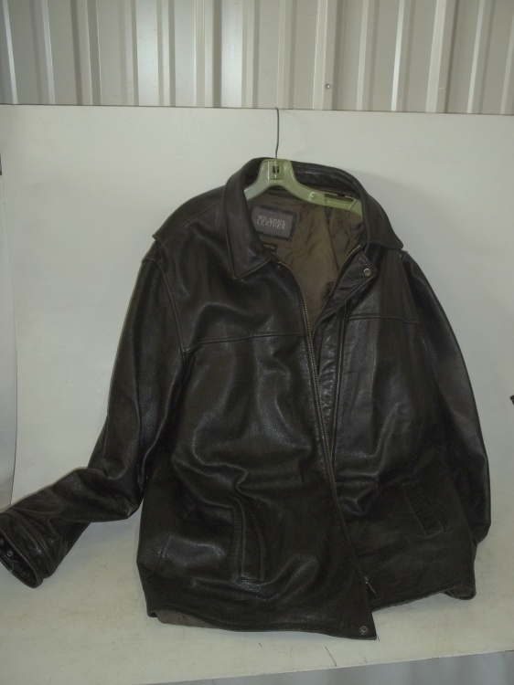 lot 148 image: Wilsons XXXL tall thinsulate lined leather jacket