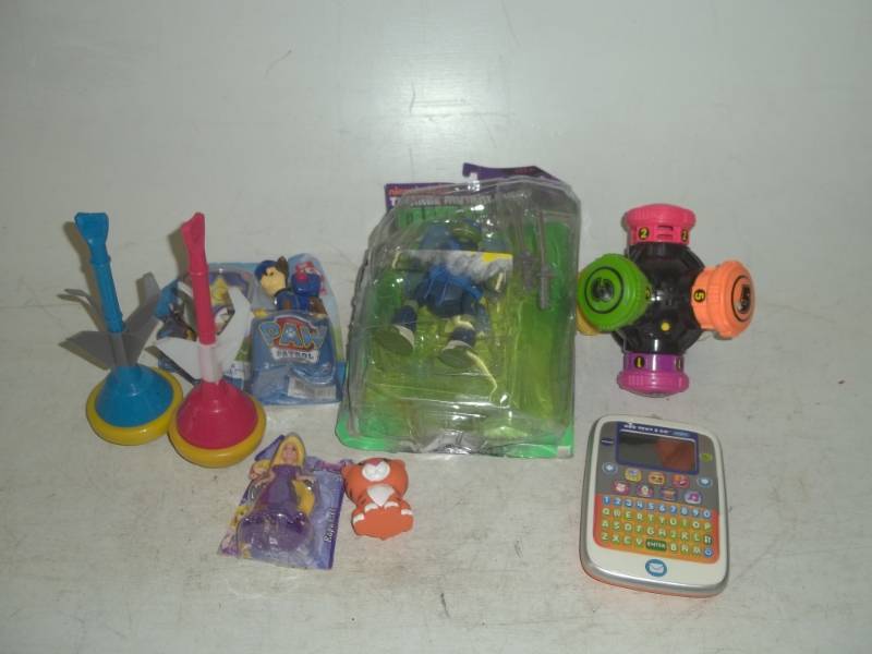 lot 150 image: Assortment of kids toys some never used