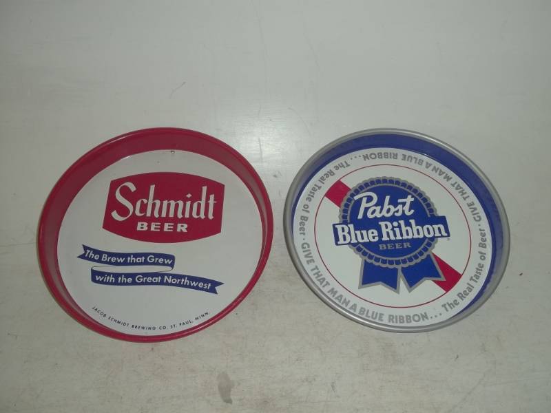 lot 153 image: Scmidt beer and Pabst Blue Ribbon beer tray