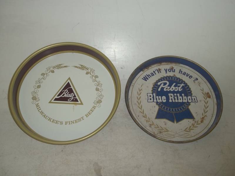 lot 154 image: Blatz beer tray and Pabst Blue ribbon tray