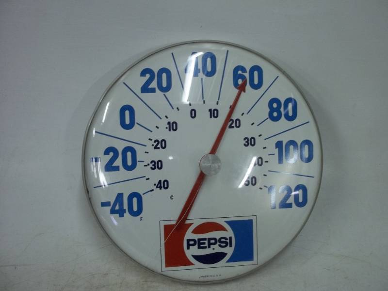 lot 180 image: Vintage Pepsi thermometer 18 diameter