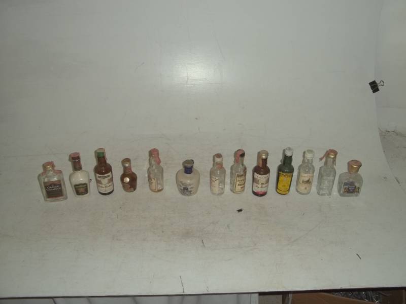lot 187 image: Vintage mini liquorairport bottles
