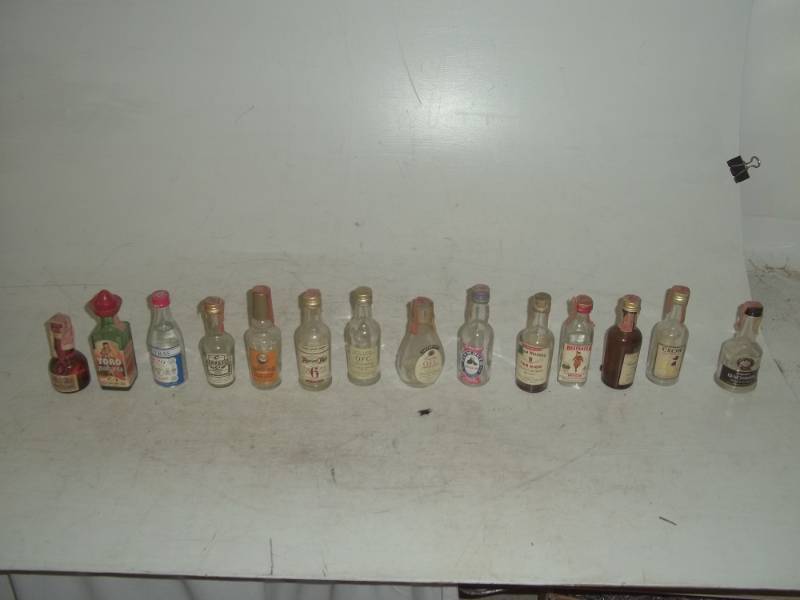 lot 188 image: Vintage mini liquorairport bottles
