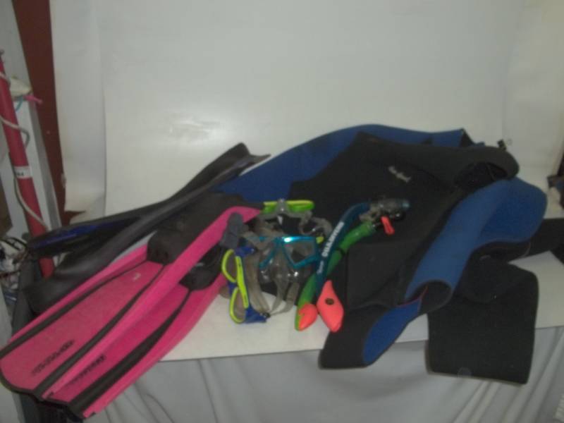 lot 213 image: group of snorkeling equipment 3 goggles 2 tops 1 bottom ocean apparel