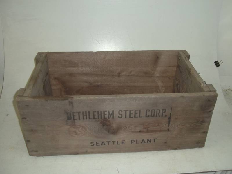 lot 219 image: Bethlehem steel corporation plant wood crate 13 x 24 x 9